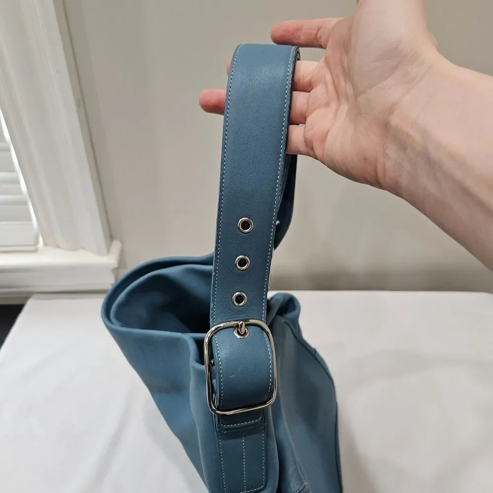Vintage Coach Duffle Sac Hobo Shoulder Bag 9151 Blue Leather Casual Minimalist